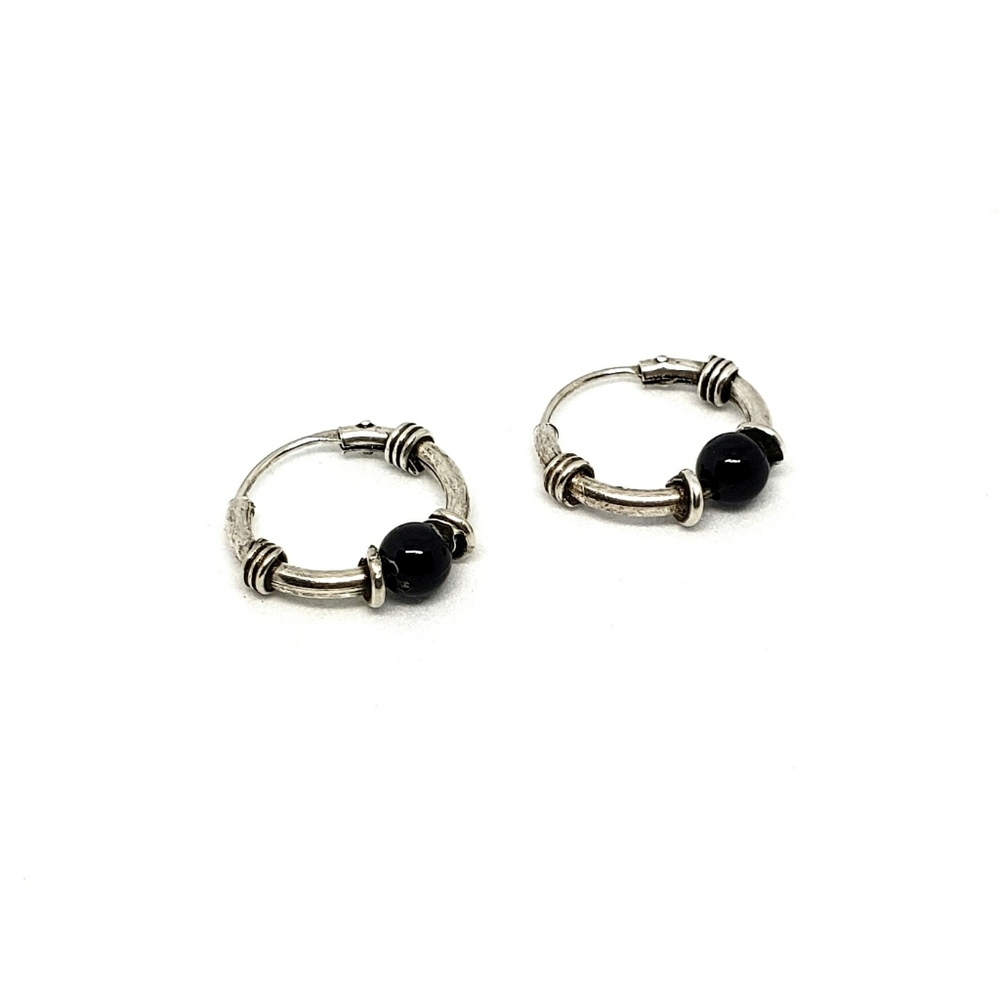 Small boho loop earrings - Picture 4 of 4